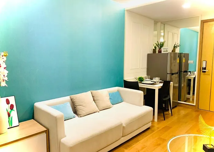 Interlux Premier Sukumvit , Nana , Апартаменты