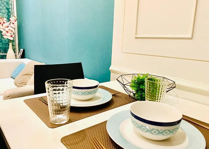 Interlux Premier Sukumvit , Nana , Апартаменты Бангкок