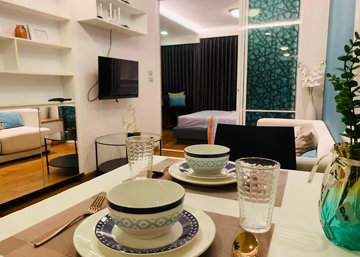 Interlux Premier Sukumvit , Nana , Бангкок